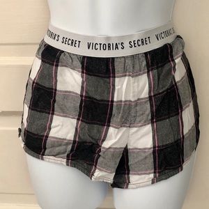 Victoria Secret Pink sleep shorts size large